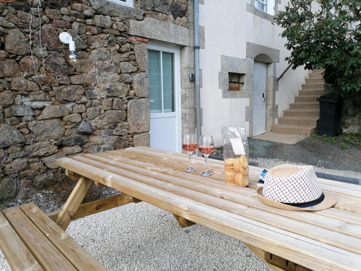 Le Bois Aux Feuilles Blanches Villa Saint-Michel-Mont-Mercure ภายนอก รูปภาพ