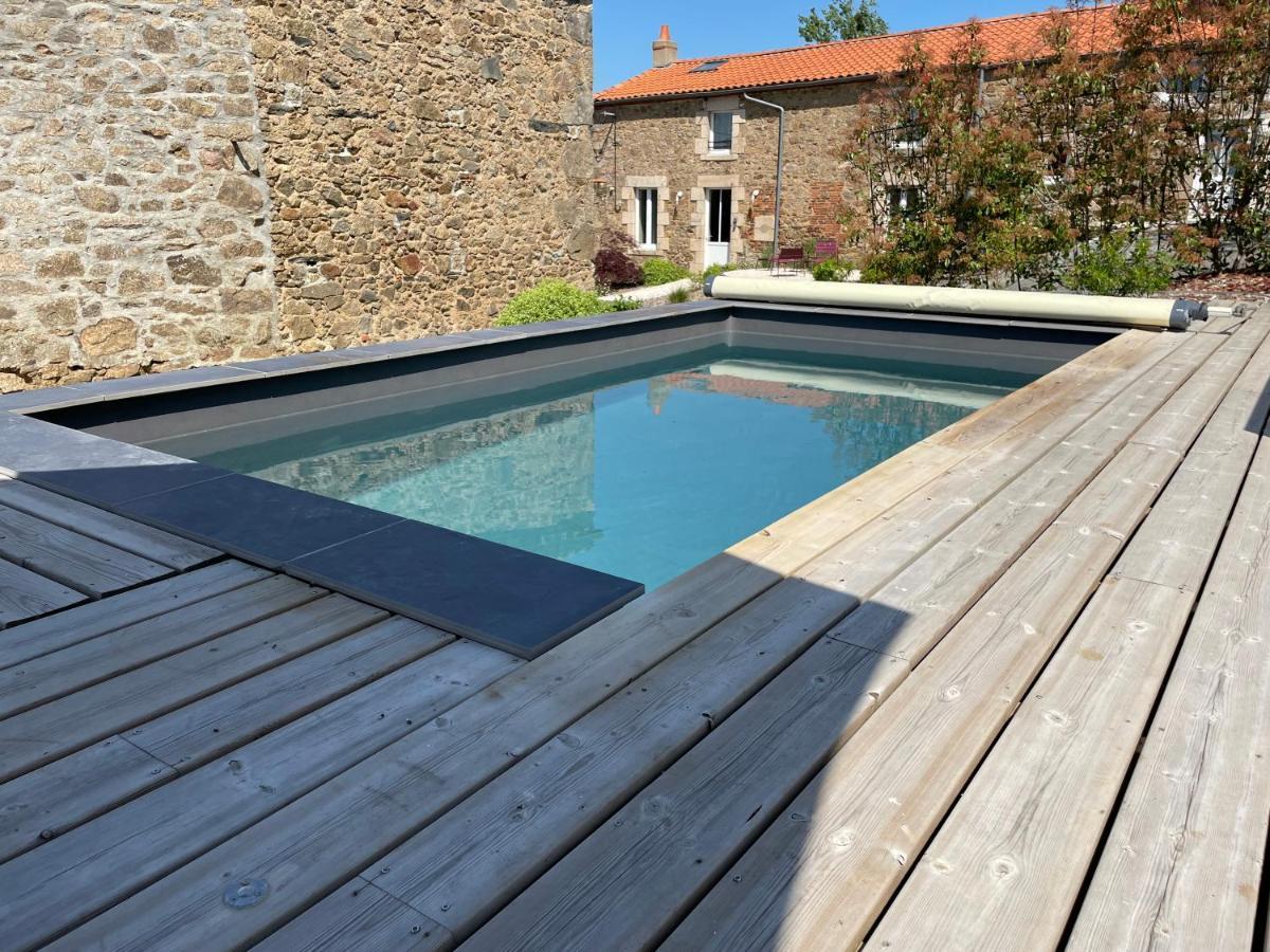 Le Bois Aux Feuilles Blanches Villa Saint-Michel-Mont-Mercure ภายนอก รูปภาพ